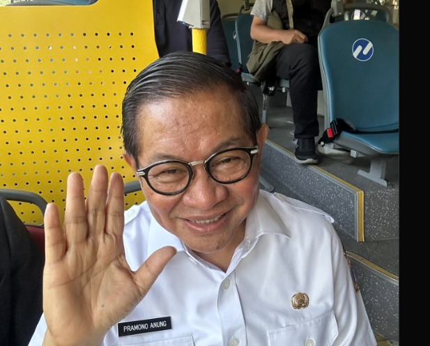 Kerja Naik Transjakarta, Pramono Patuh Ingub ASN Naik Transportasi Umum